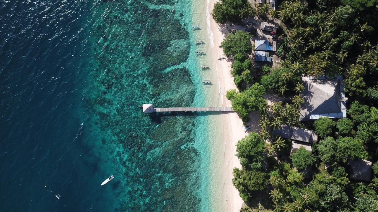 Coral Eye Boutique Resort And Marine Outpost Likupang Exterior photo