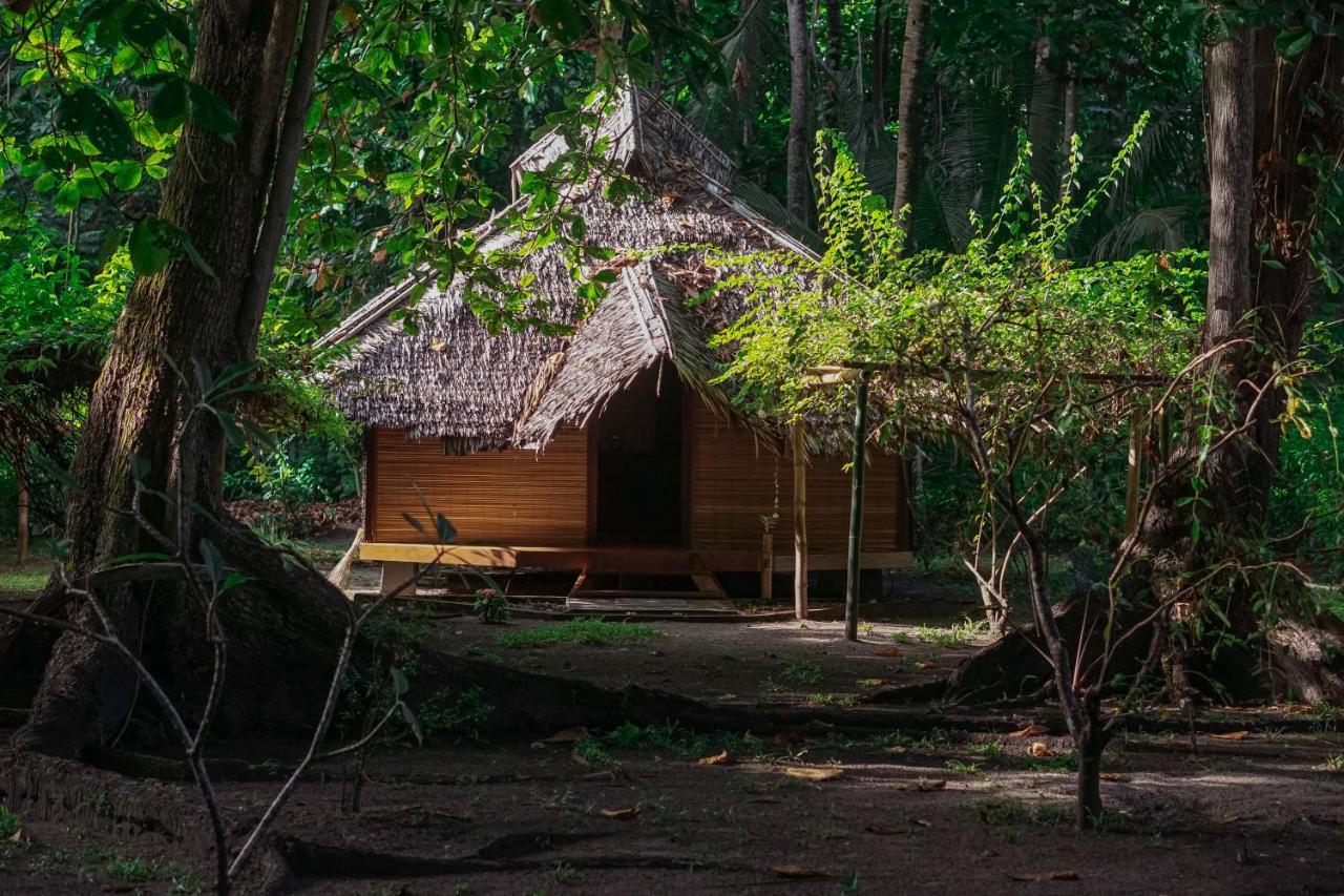 Coral Eye Boutique Resort And Marine Outpost Likupang Exterior photo